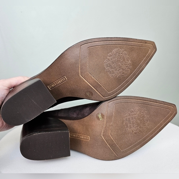 Vince Camuto Gigietta Suede Back Zip Chelsea Booties Brown Size 7.5 - Picture 10 of 14